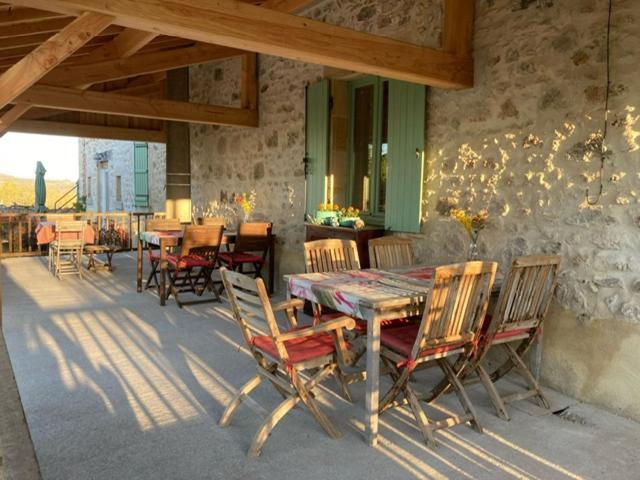 Chambres D'Hotes Domaine Les Grands Perons Hérisson Buitenkant foto